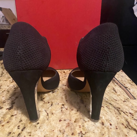 AUTHENTIC. Valentino Garvani. Heels. - Picture 2 of 3